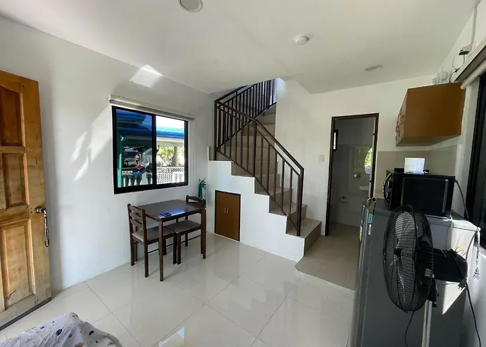 Mjf Hostal Moalboal