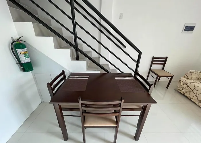 Mjf Hostal *