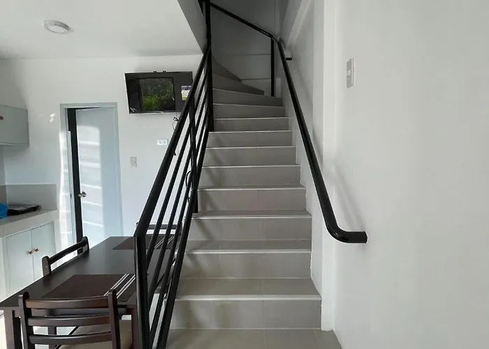 Mjf Hostal Moalboal
